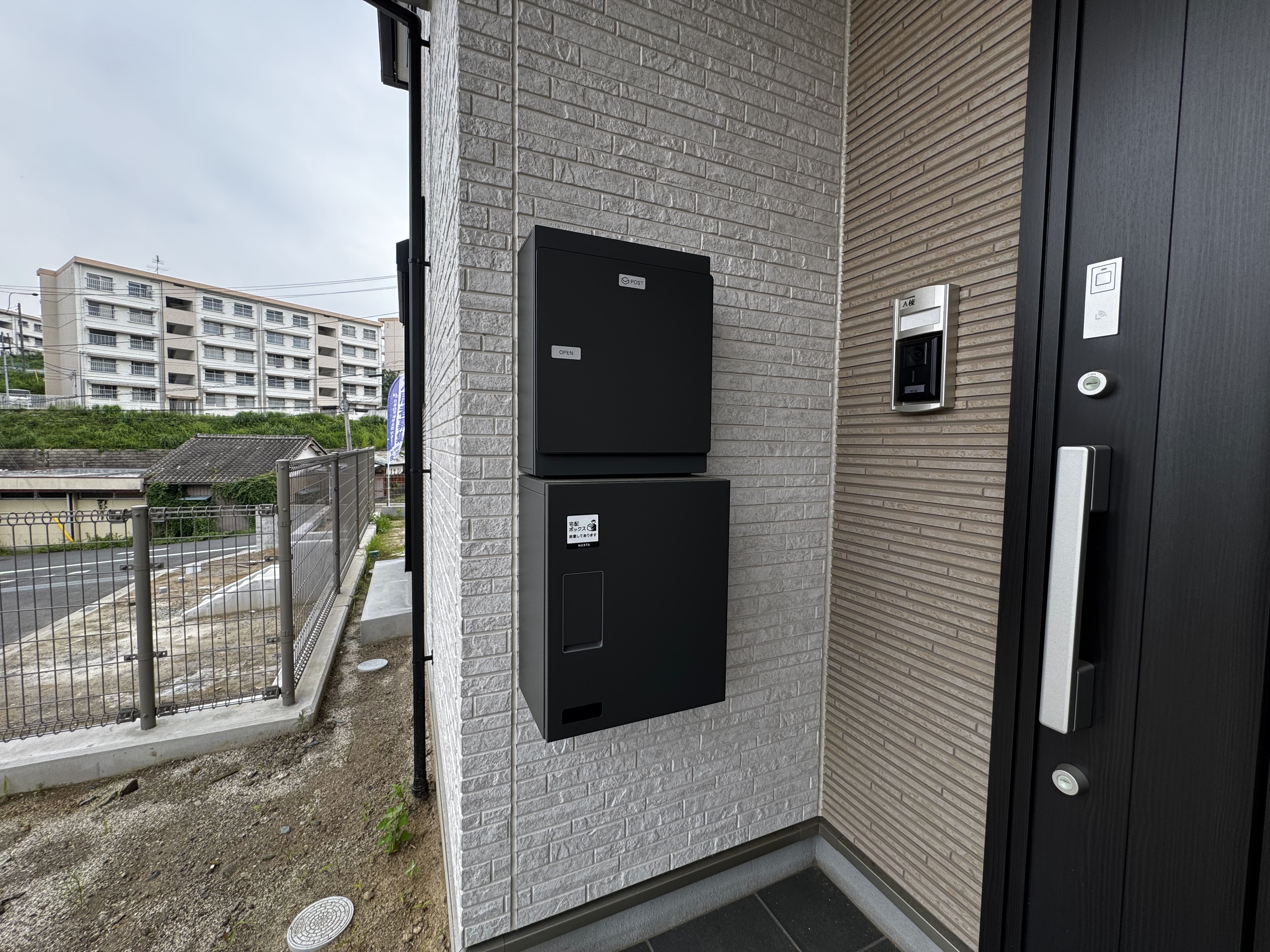 各戸に専用の宅配ボックス